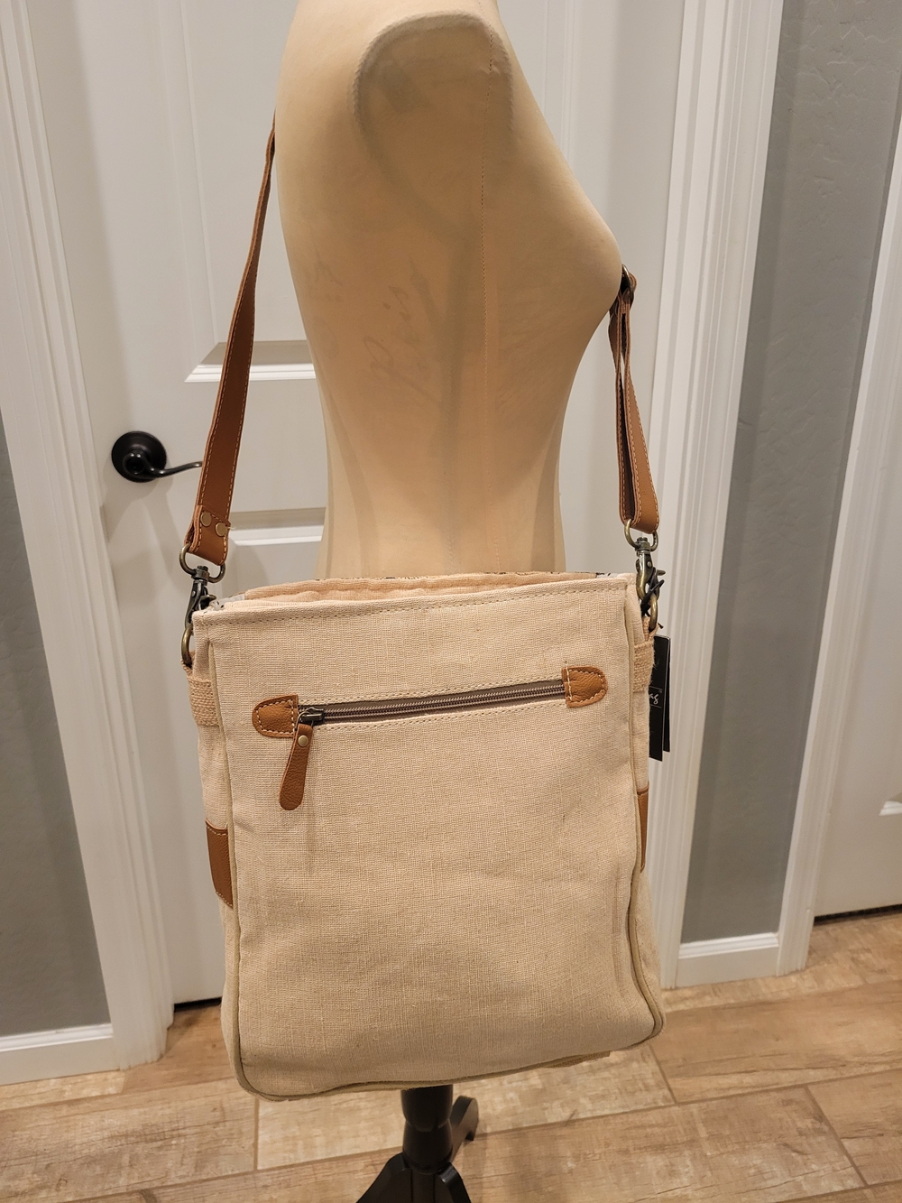 NWT Myra Bag Black Floral Canvas Crossbody with Brown Trim - Picture 7 of 7